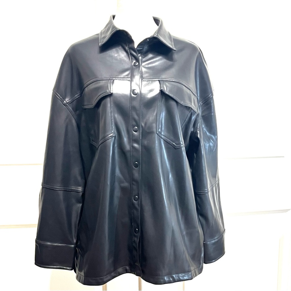 Anthropologie Entro Black Oversized Lightweight Faux leather Shirt Jacket Sz S - Picture 3 of 13